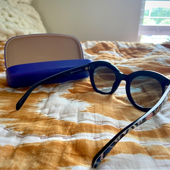 Emilio Pucci | NWT!! 51mm Round Sunglasses - Picture 3 of 12